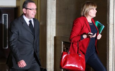 Министър Георгиева ще участва в публична дискусия за преодоляване на младежката безработица