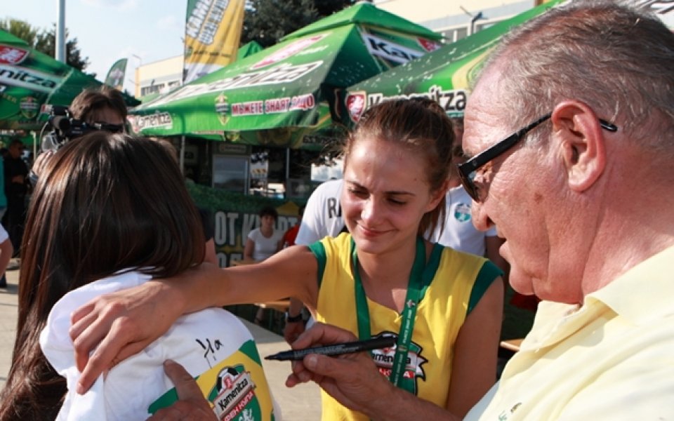 СНИМКИ: Монтана посрещна Димитър Пенев и бразилските емоции на Фен Купа 2013