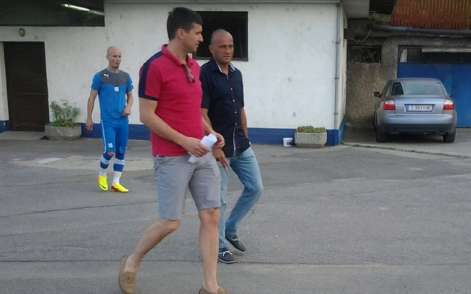 Сале Янкович гледа последната тренировка на Левски преди мача с Ботев