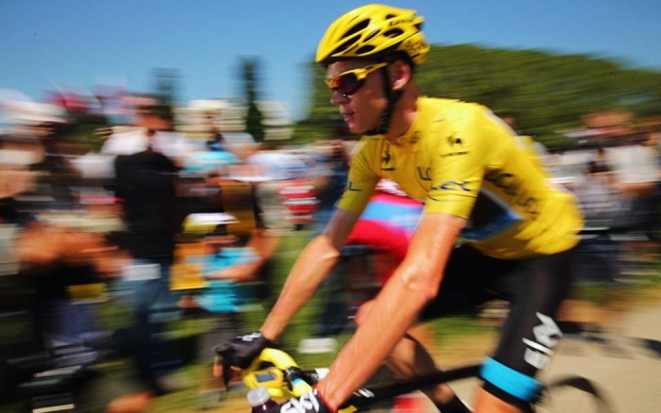 Крис Фрум докосва крайния успех на Тур Дьо Франс