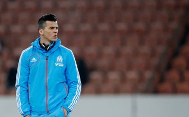 Бартън се моли на агента си да го уреди в Евертън