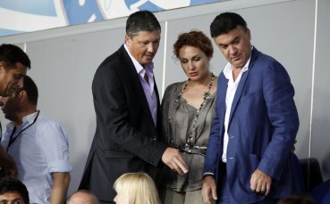 СНИМКИ: Редица популярни личности подкрепиха Ботев Пд