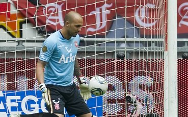 Хетафе също е опция пред Николай Михайлов