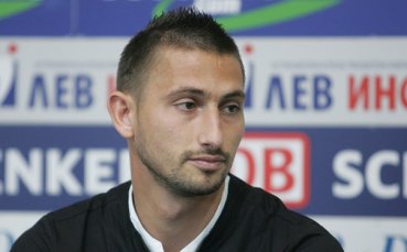 Нежеланият Златински все пак започна със Стяуа