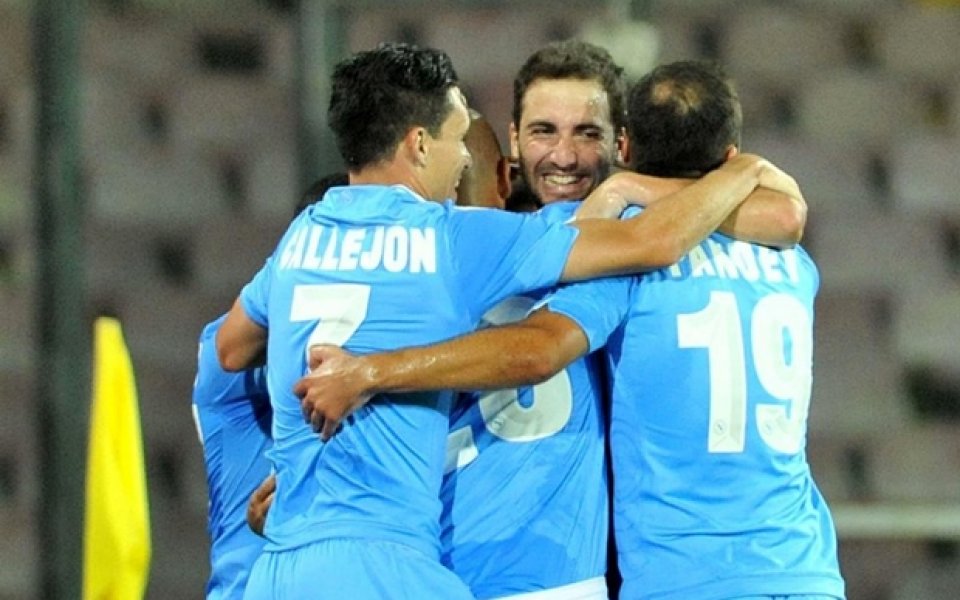 ВИДЕО: Игуаин блесна с победен гол за Наполи при обрат над Бенфика