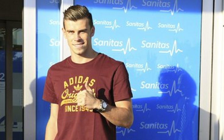 СНИМКИ: Гарет Бейл премина успешно медицинските прегледи в Мадрид