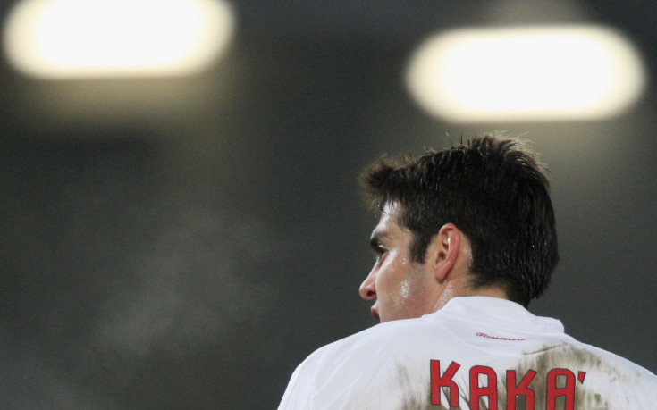 Кака се завръща в Милан