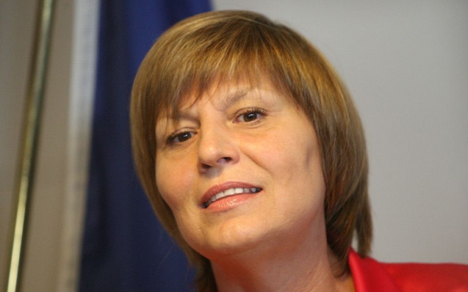 Министър Георгиева: Моята цел е целогодишно  финансиране