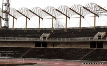 Третодивизионният Спартак Пловдив ще играе домакинските си мачове от новия