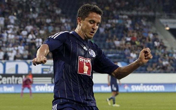 Рангелов с червен картон в 9-ата минута, Иван Иванов пак бие в Швейцария