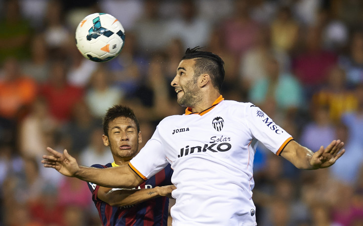 Валенсия разкарва Адил Рами