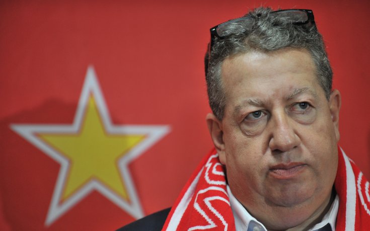 Лоурънс Дейвис пристига за мача с Левски