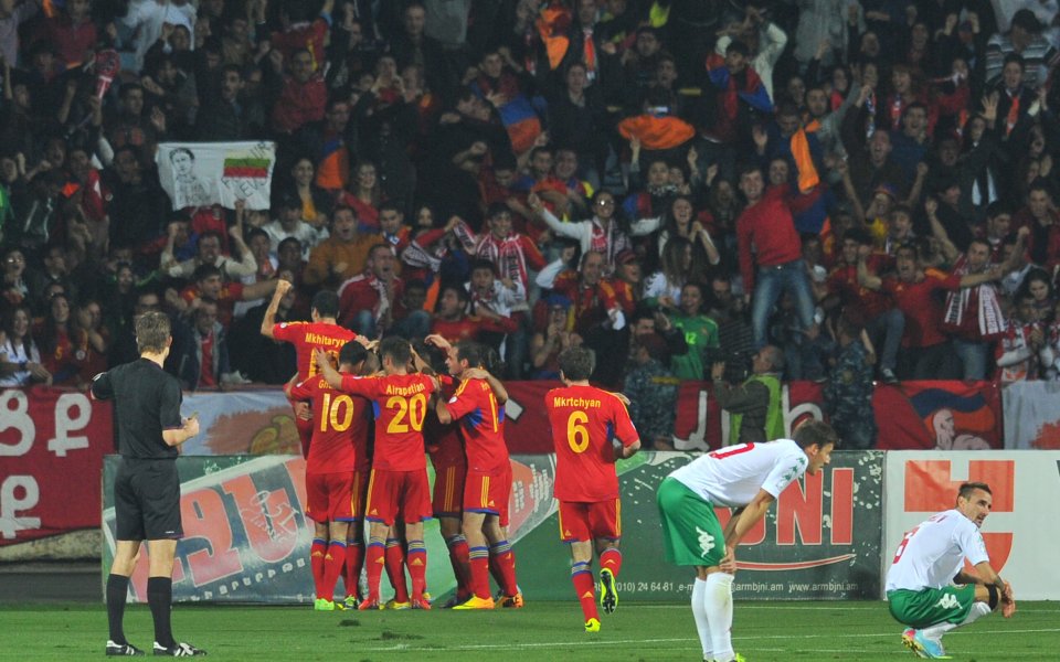 ВИДЕО: Луда радост в Армения след победата над „лъвовете“