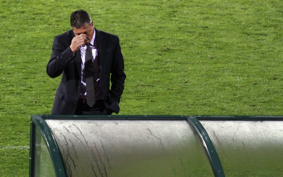 Отговорът на Любо Пенев - остава ли селекционер на България?