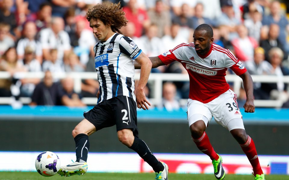 Капитанът на Нюкасъл пропуска сблъсъка с Ливърпул