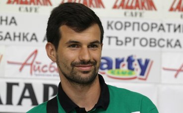 Юноша на ЦСКА тренира с Берое