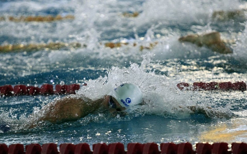 390 плувци от България и Сърбия на турнира 