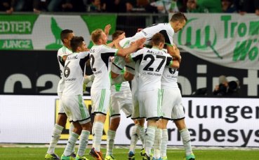 ВИДЕО: Дортмунд загуби във Волфсбург, Байерн счупи 30-годишен рекорд в Бундеслигата