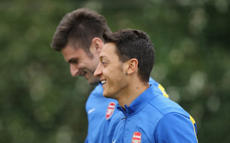 Йозил отговори на Рууни: Няма какво да му доказваме