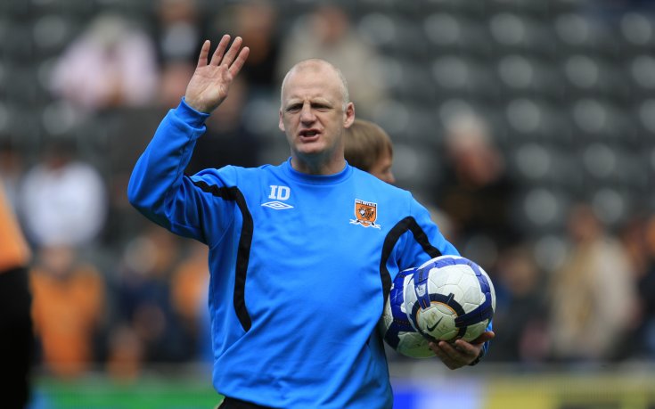 Йън Дауи се завръща на 