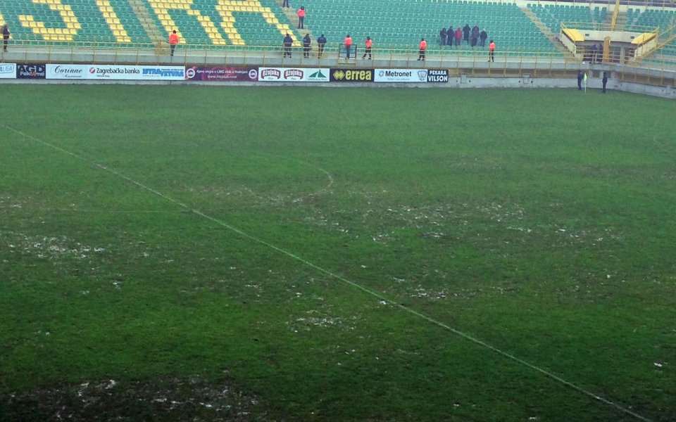 Проливен дъжд отложи мач на Динамо Загреб