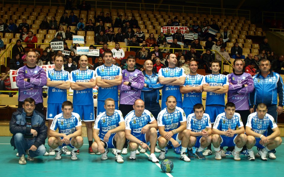 ХК Фрегата завърши полусезона като лидер