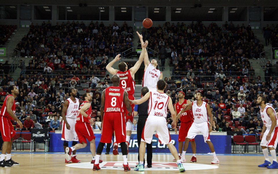 Турският Пинар пристига довечера