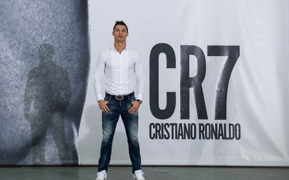 Роналдо смята да присъства на галавечерта за Златната топка