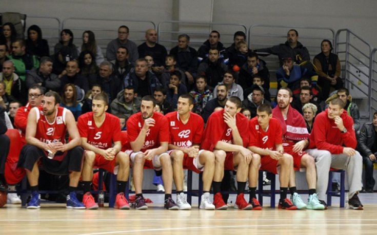 СНИМКИ: Слабо първо дерби Левски-Лукойл, с очакван победител