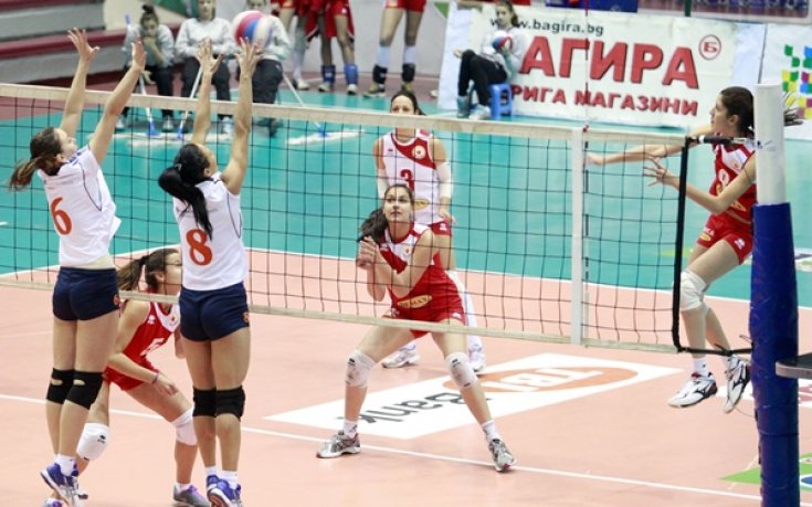 Славия изненада Казанлък, ЦСКА стартира с чиста победа