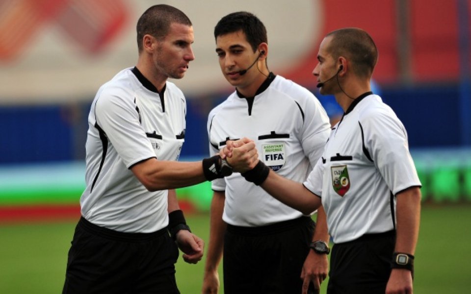 Наши рефери свирят в Шампионска лига