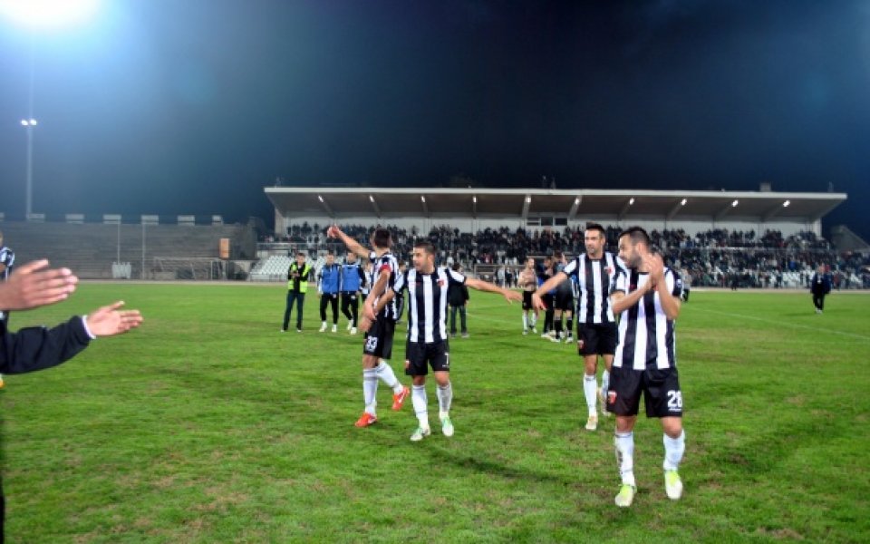 Локо Пд с 2 промени в разширения състав за мача с Пирин ГД