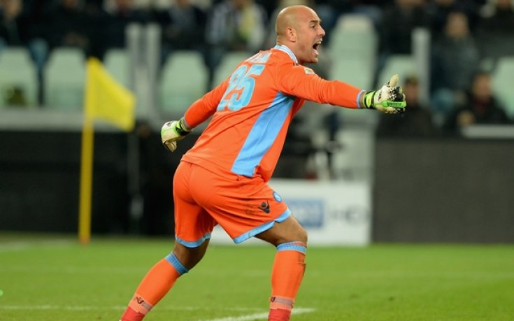 Рейна се завръща на вратата на Наполи