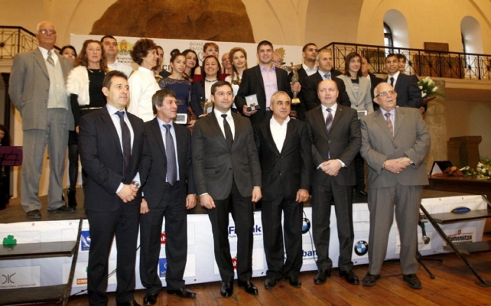 БОК награди юбиляри и най-заслужилите през 2013 година