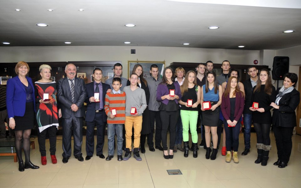 Георгиева поздрави 10-те най-добри спортисти на СУ 