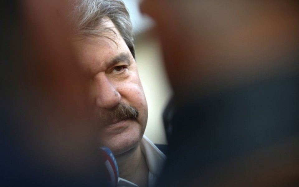 Батков бистри селекцията на Левски, Велев ще помага за трансфер на Гари