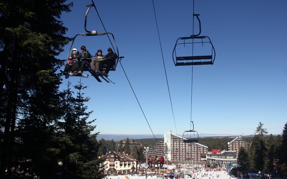 Боровец празнува световния ден на снега