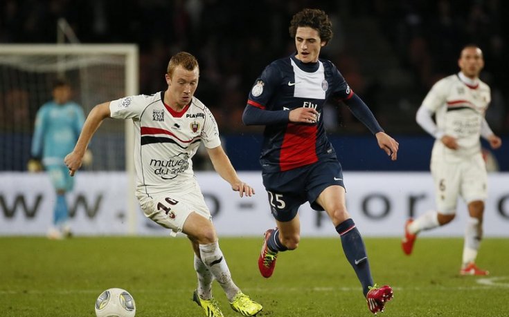 Арсенал и Челси с интерес към Адриен Рабио