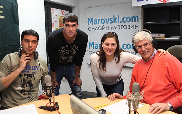 Как звучи Спортно шоу Гонг с две волейболни легенди зад микрофона