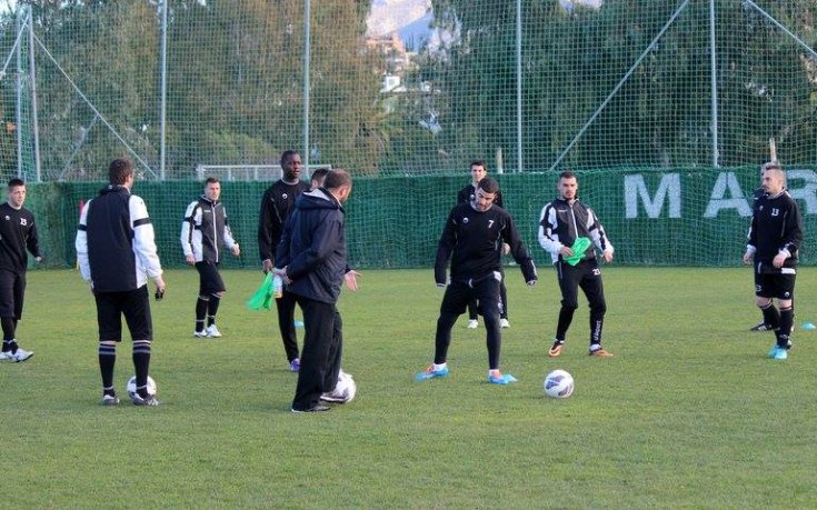 СНИМКИ: Локо Пд без Мендеш срещу Юрмала, отборът тренира на две групи
