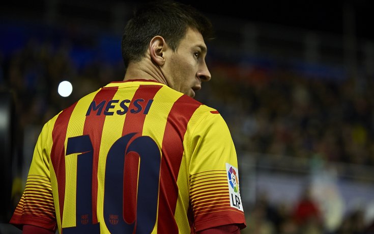 Барса вдига заплата на Меси, за да стигне тази на Роналдо