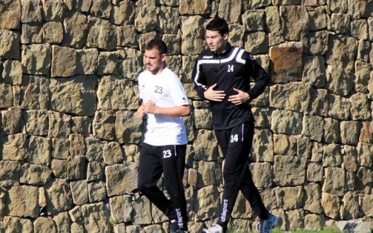 СНИМКИ: Локо Пд с тежка тренировка, ще има и втора за деня, Мендес само бяга