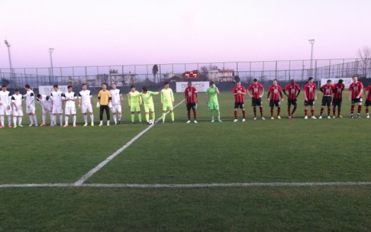 Локо Сф остави добри впечатления с играта си, въпреки загубата от Университатя