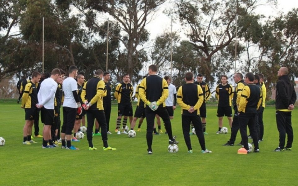 Почивка за титулярите от мача с Енисей, останалите тренират