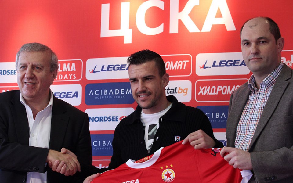 Иван Стоянов е играч на ЦСКА за 1,5 години, Томов очаква много голове
