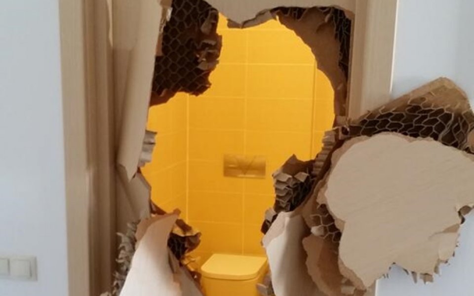 Олимпиецът Джони Куин обясни защо е разбил врата в стаята си