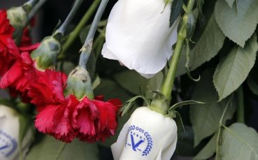 Министър Папазов валидира пощенска марка за вековния юбилей на Левски