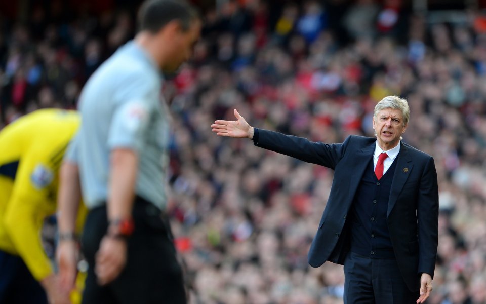 Венгер иска Росицки да остане