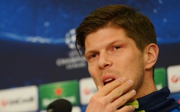 Хунтелаар: Бъдещето ми зависи от Шалке