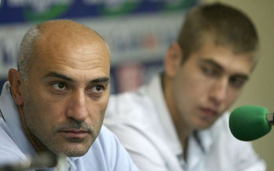 Минчев и Младенов спрягани за нов треньор на националите
